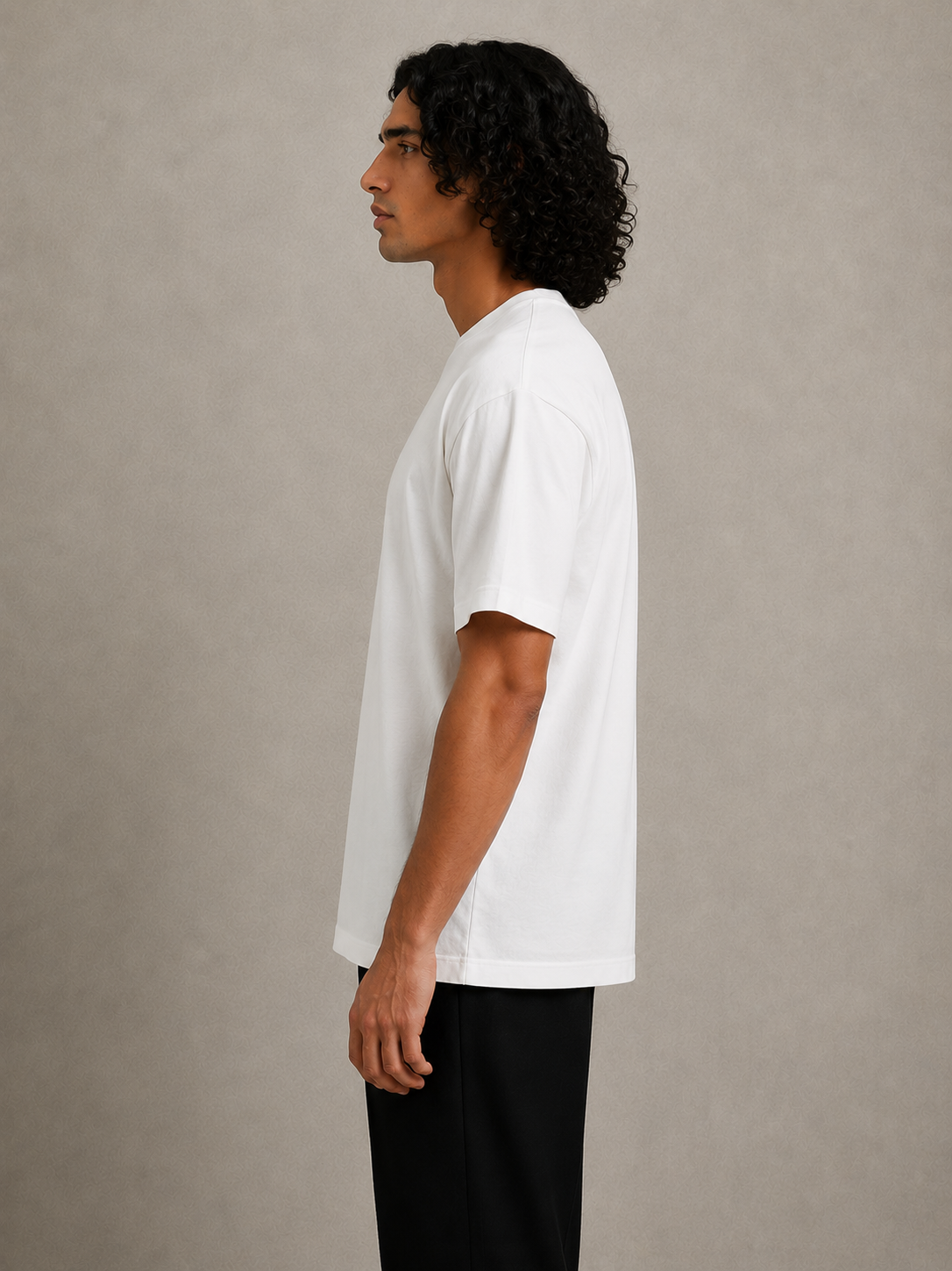 OVERSIZED T-SHIRT